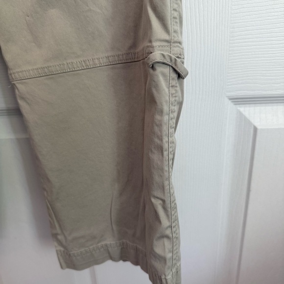 Columbia Light Tan Cargo Pants roll up snaps cropped size 10 women’s - Picture 5 of 11